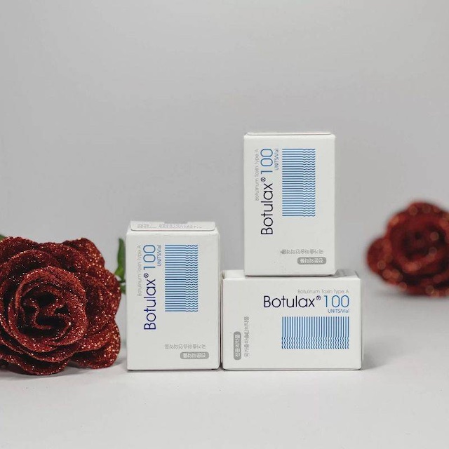 Botulax 100 được đóng gói ở dạng chứa 100 Units, phù hợp cho nhiều mục đích sử dụng và điều trị khác nhau trong lĩnh vực thẩm mỹ và y học. Botulax 100 được đóng gói ở dạng chứa 100 Units, phù hợp cho nhiều mục đích sử dụng và điều trị khác nhau trong lĩnh vực thẩm mỹ và y học.