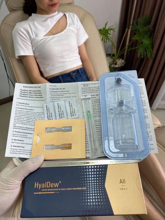 Hyaldew là sự lựa chọn hoàn hảo của những ai muốn có gương mặt đẹp tự nhiên, làn da căng sáng mịn màng mà không cần phẫu thuật Hyaldew là sự lựa chọn hoàn hảo của những ai muốn có gương mặt đẹp tự nhiên, làn da căng sáng mịn màng mà không cần phẫu thuật