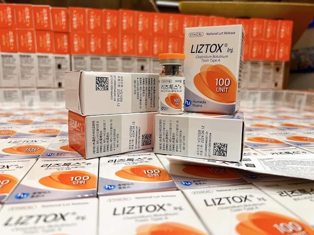 Botox Liztox là dòng sản phẩm được người dùng và các thẩm mỹ viện lớn ở Hàn Quốc ưa chuộng sử dụng. Botox Liztox là dòng sản phẩm được người dùng và các thẩm mỹ viện lớn ở Hàn Quốc ưa chuộng sử dụng.